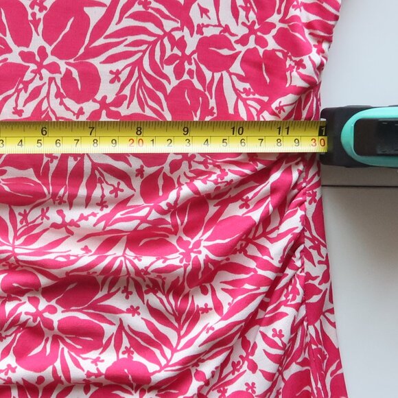 Diane von Furstenberg Silk Pink Floral V-Neck Gathered Sides Knee Length Dress 4 - Picture 10 of 12